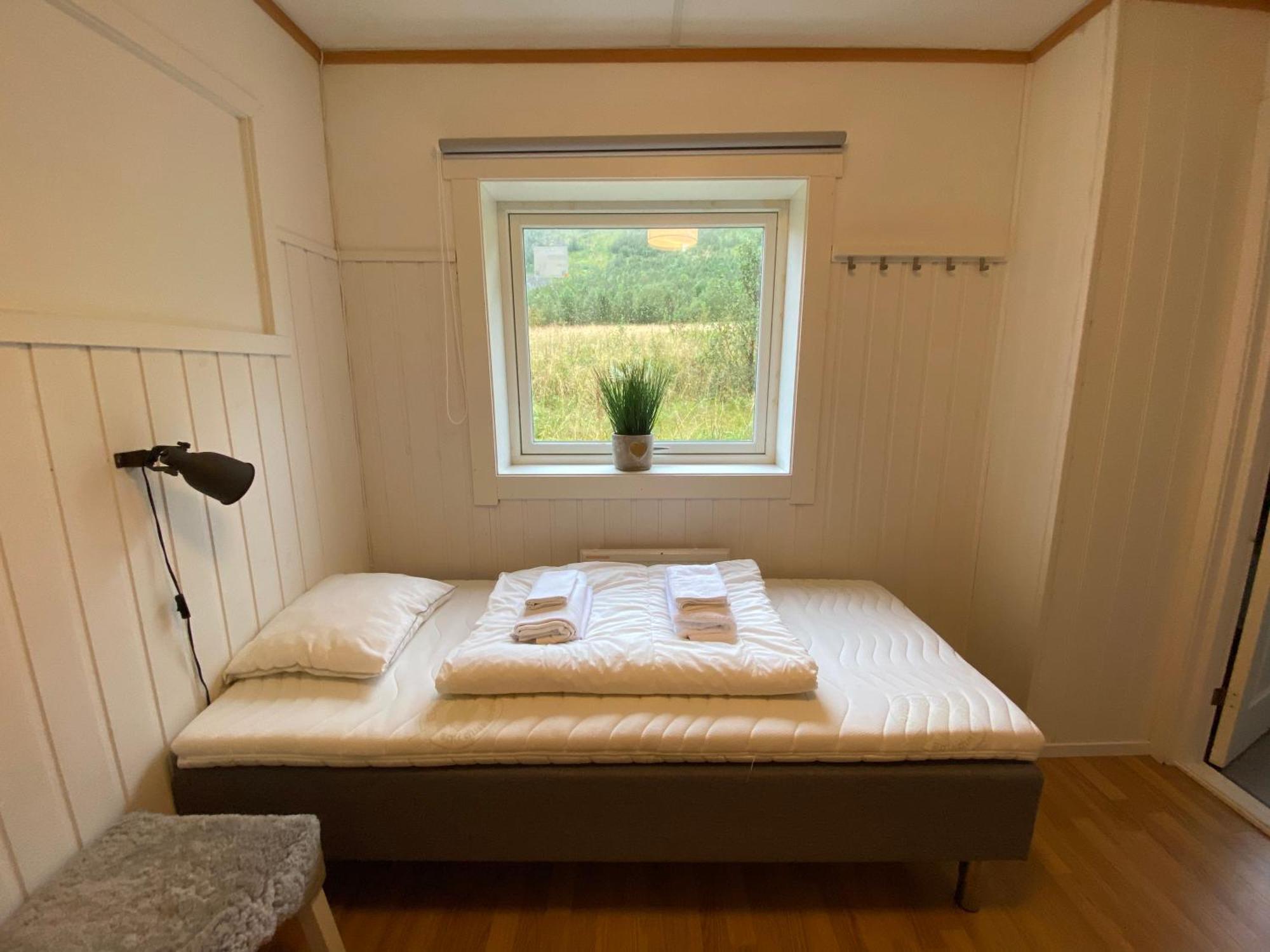 Northern Light Hotell/Camp Steinfjord Berg  Екстериор снимка